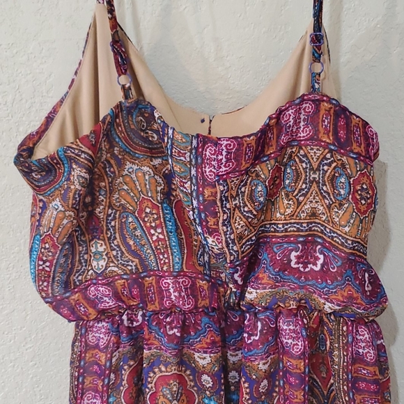 Love Reigns  Paisley style print size extra large - Picture 5 of 8